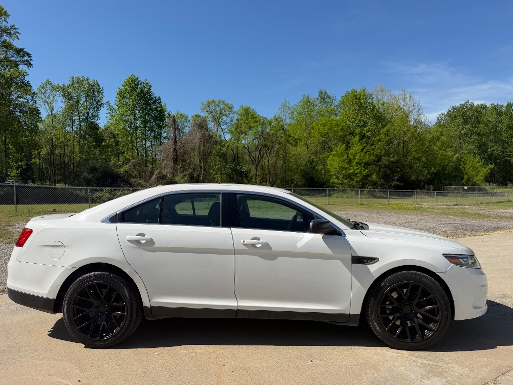 2018 Ford Taurus - $11,995